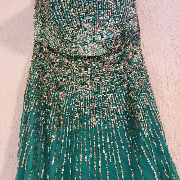 SHERRI HILL high low prom dress - Picture 7 of 8